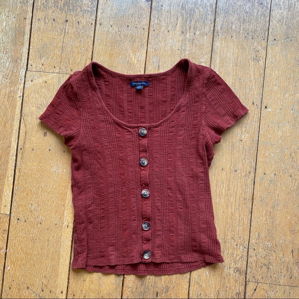 american eagle scoop neck tshirt